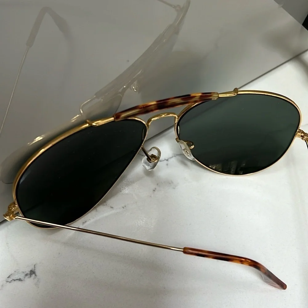 Claiborne Vintage Aviator Gold Rim Tortoise Men’s Green Glass Lens Sunglasses